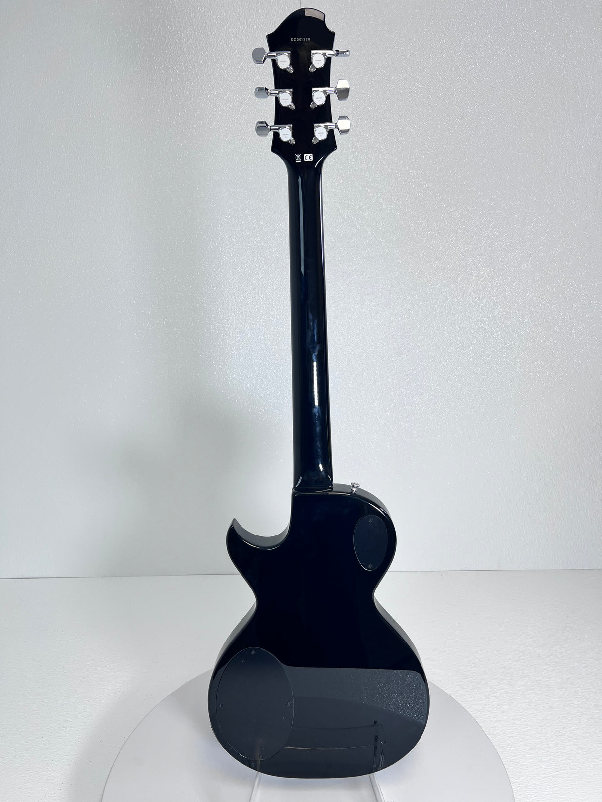 Used Zemaitis SUJ 101 Ltd Black w/ Original Case