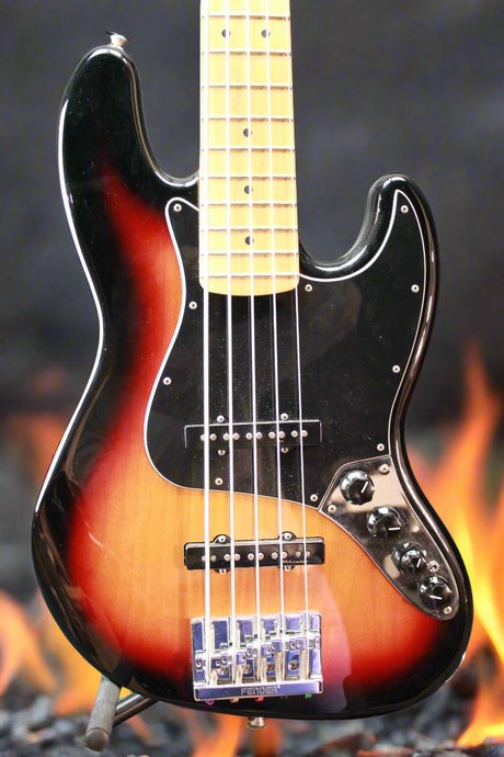 USED Fender 2017 Deluxe Jazz Bass, 3 TSB (AVAIL022025)