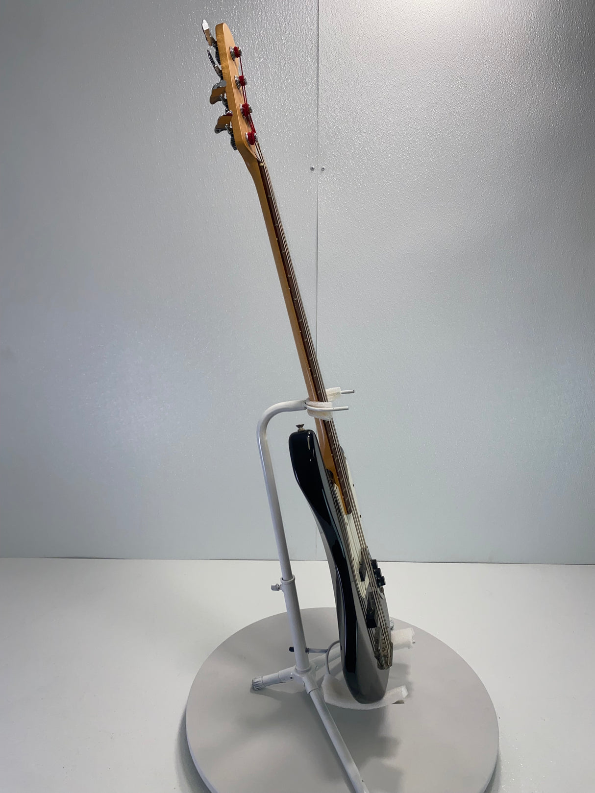 Used Fender Mexican Standard Jazz Bass 1999
