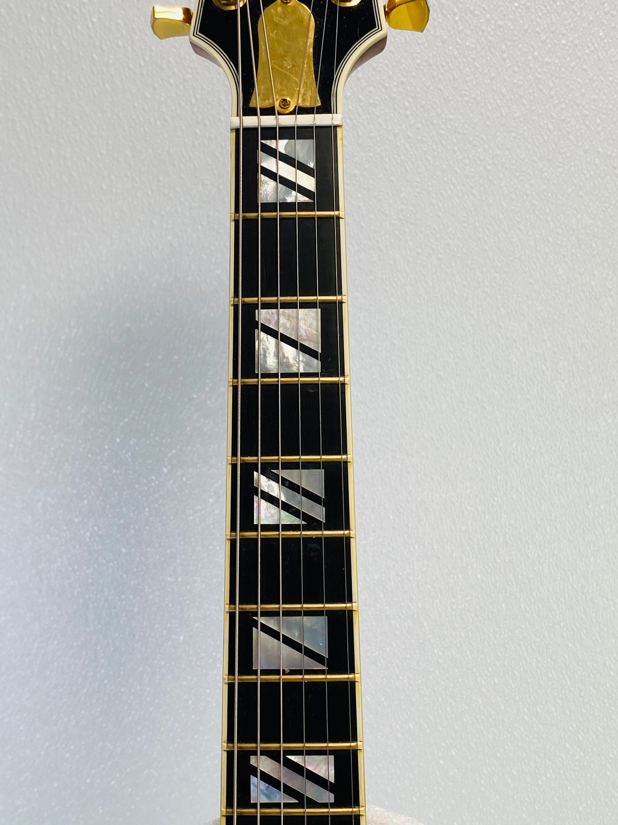Used Gibson Les Paul Supreme Gold Top 2007- 50th Ann W/Bigsby W/Hard Case