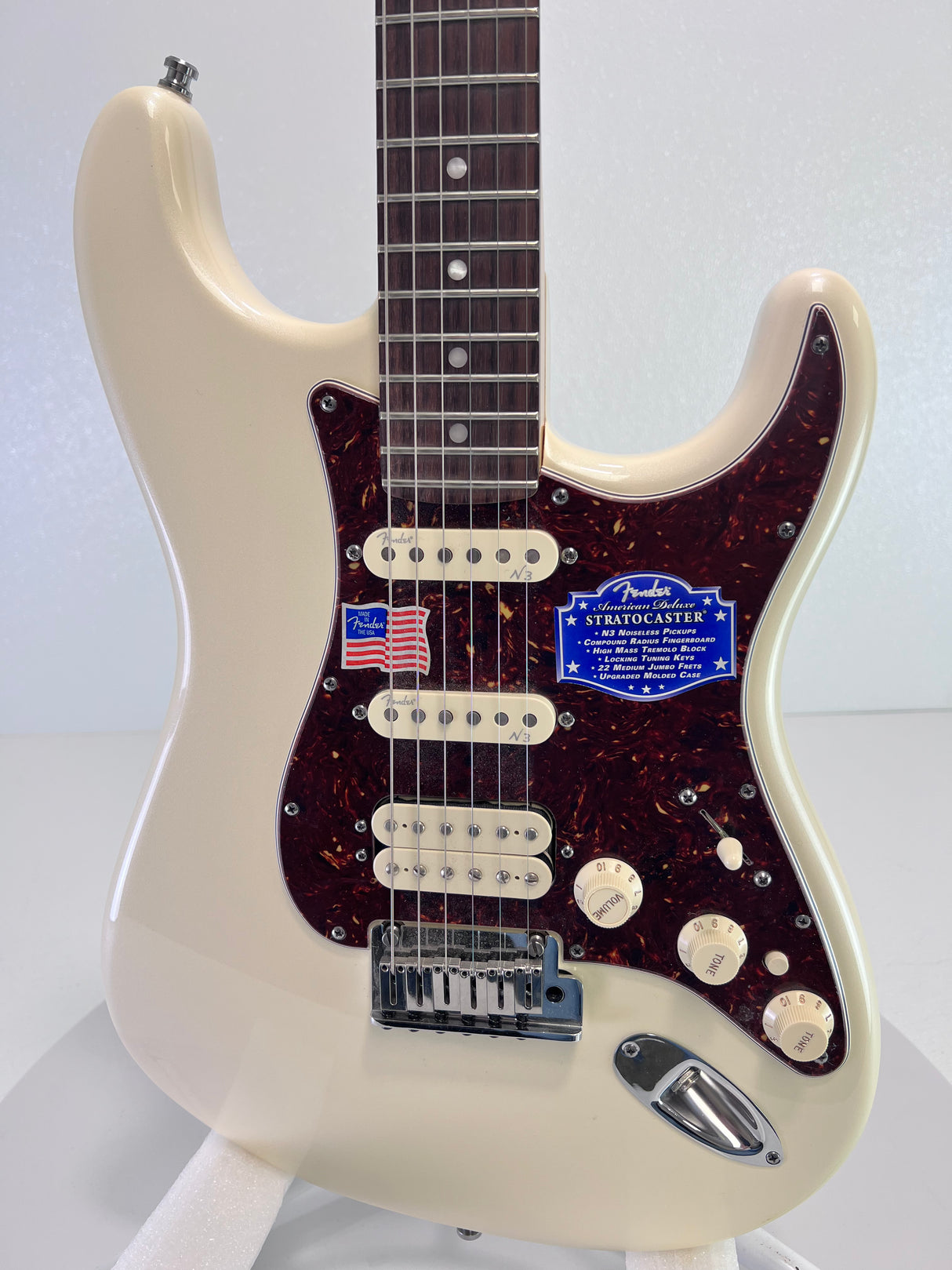 Used Fender American Stratocaster HSS Olympic White 2011