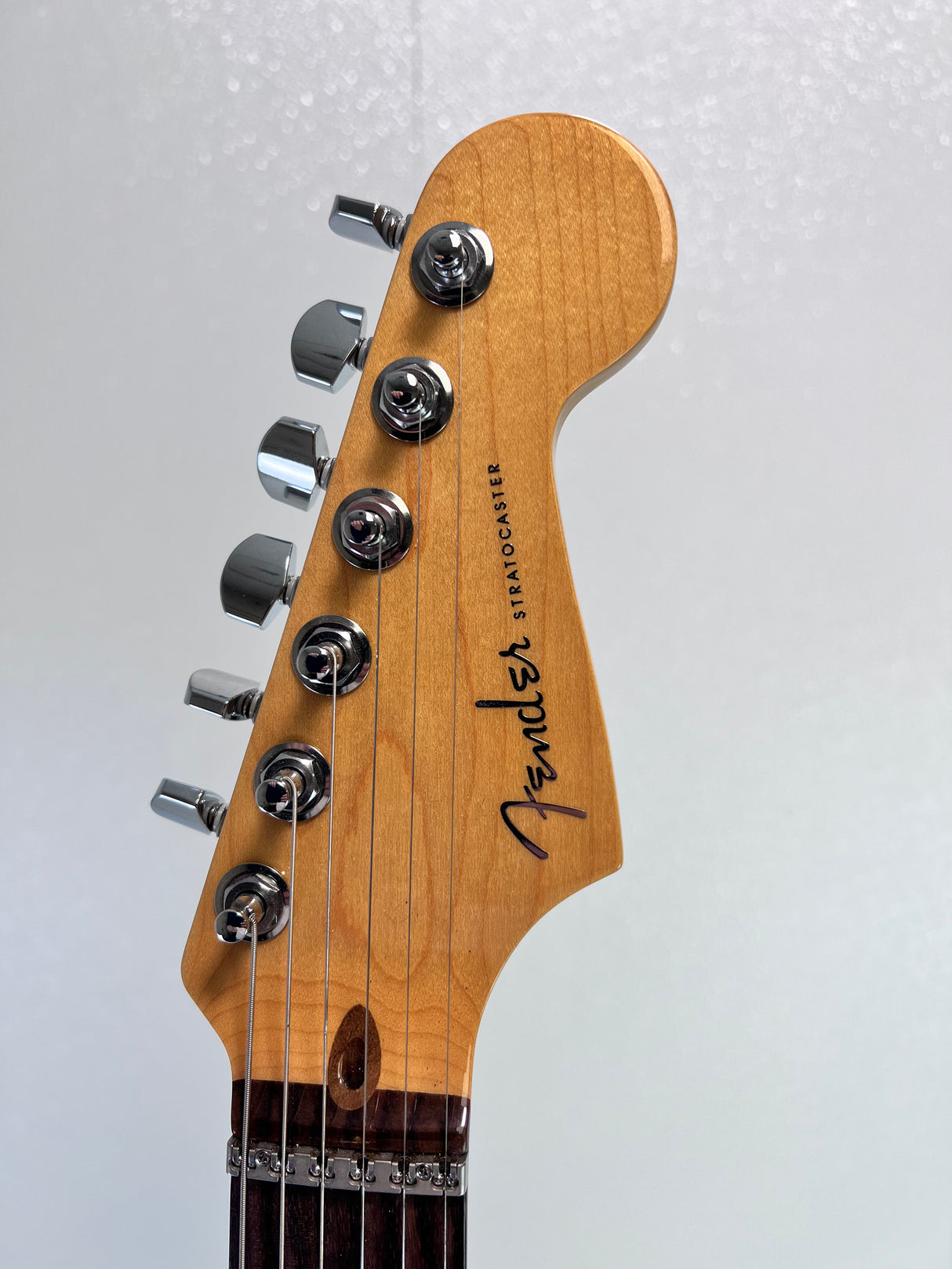 Used Fender American Stratocaster HSS Olympic White 2011