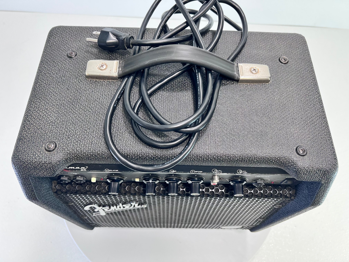 Used Fender Bassman 25 Bass Combo