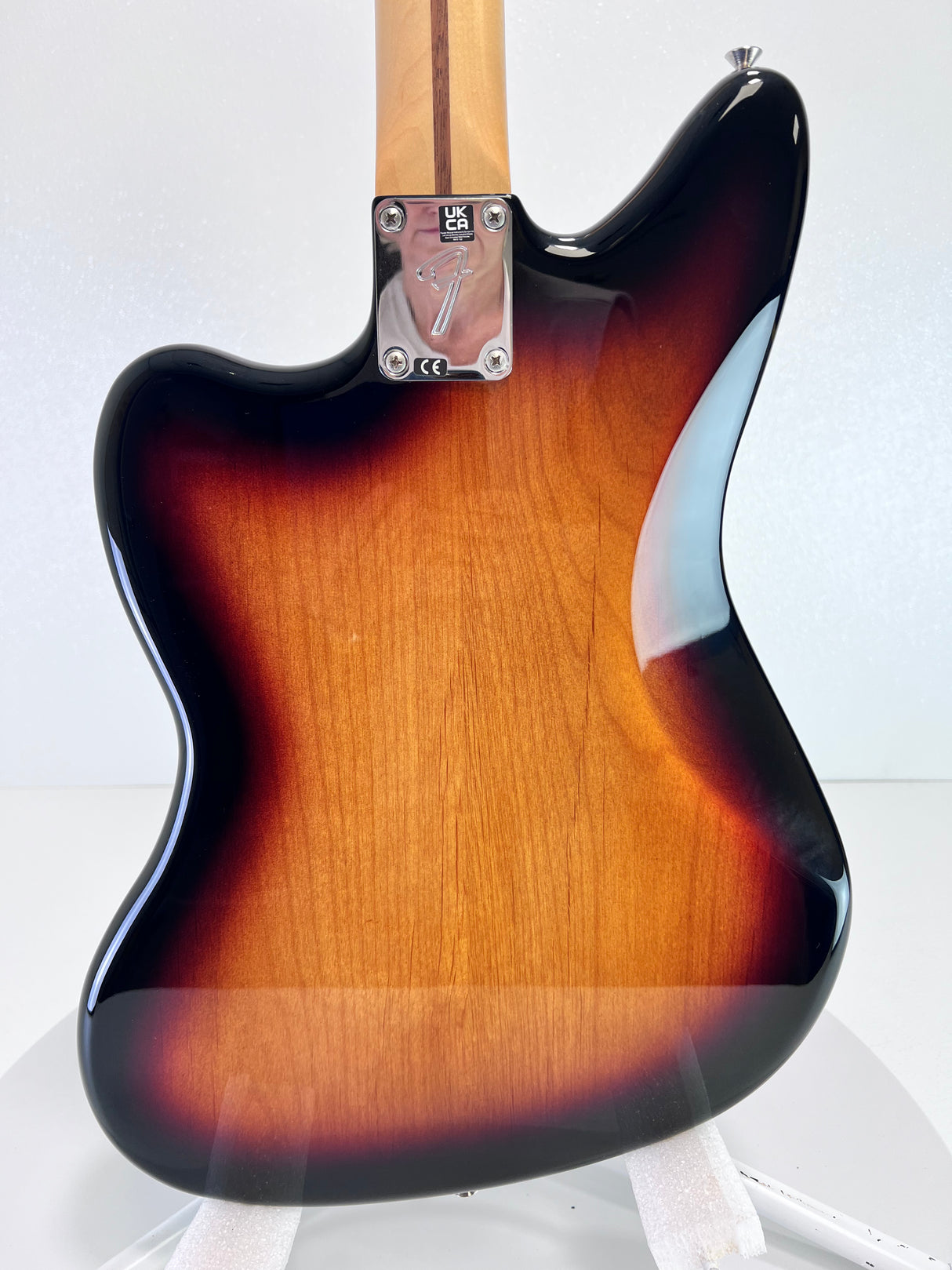 Used Fender Player Jaguar '22 Pau Ferro Player 3 Color Sunburst W/ Case
