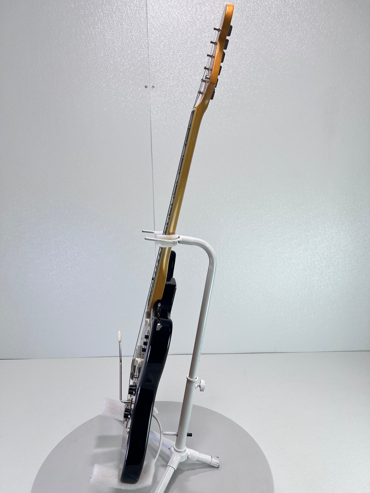 Used Squier Jaguar 3-Tone Sunburst