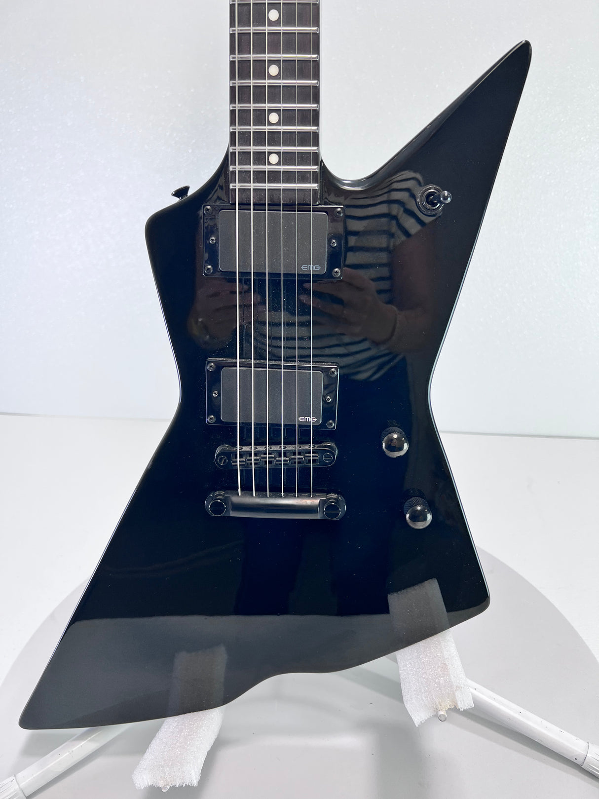 Used Harley Benton EX-84 Modern W/EMG pickups