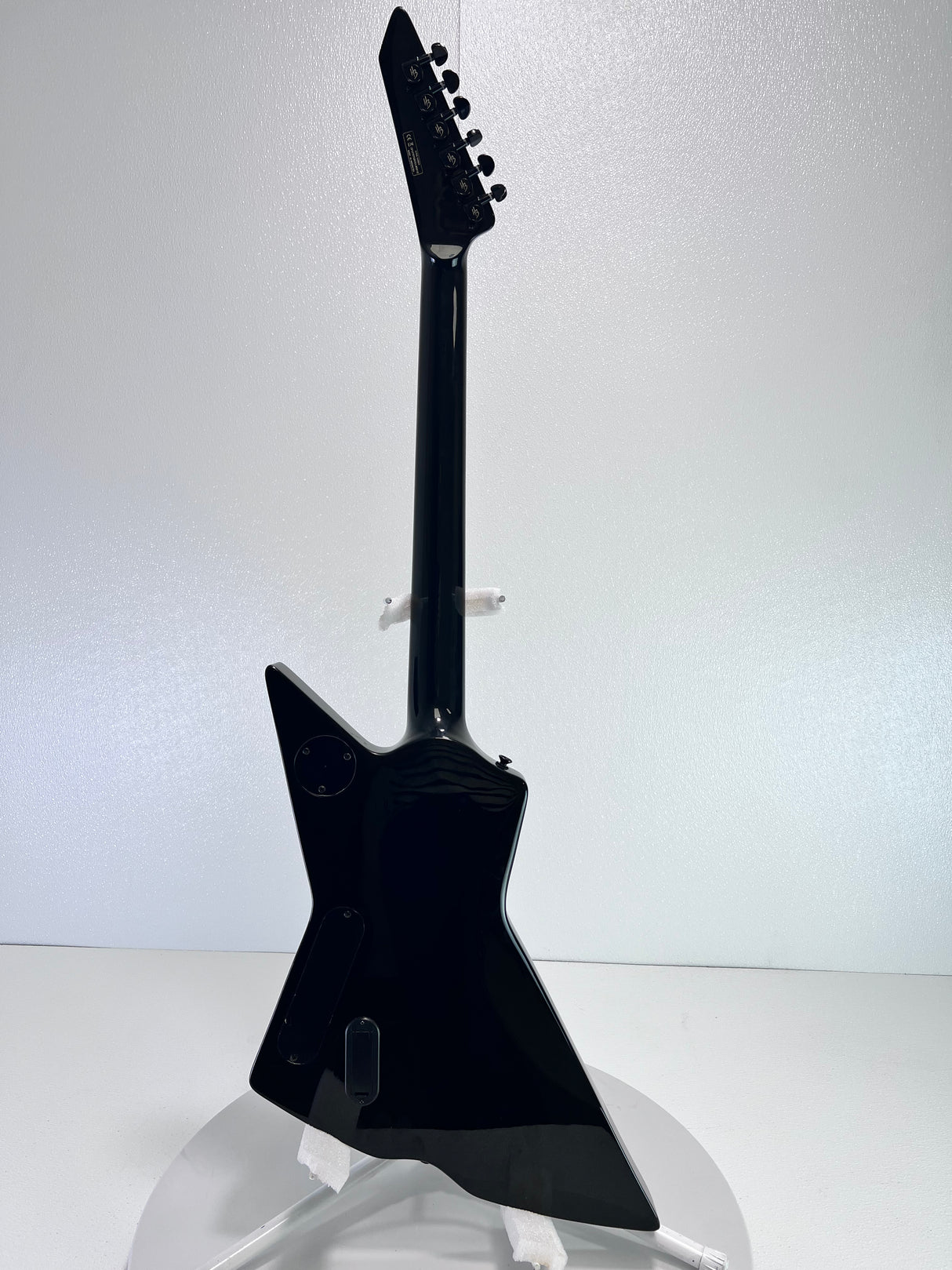 Used Harley Benton EX-84 Modern W/EMG pickups