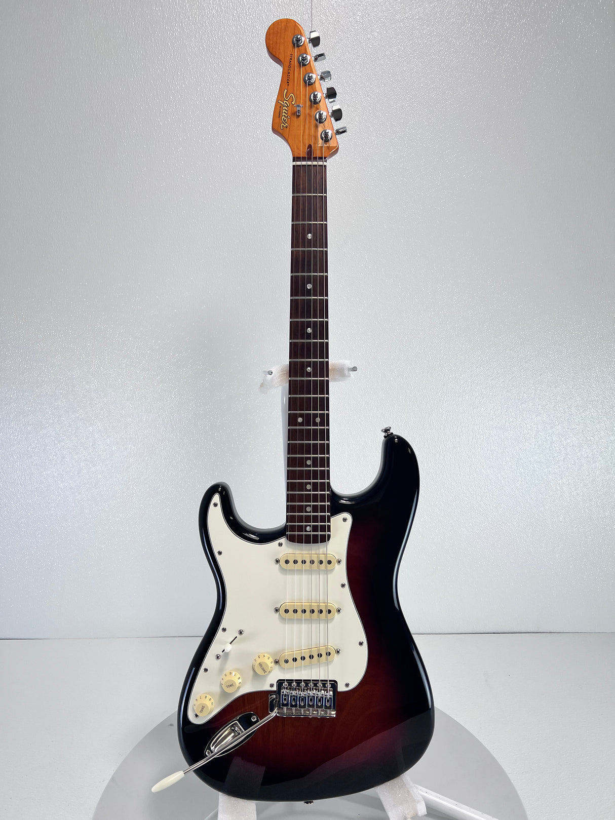 Used Squier Classic Vibe '60's Strat L.H