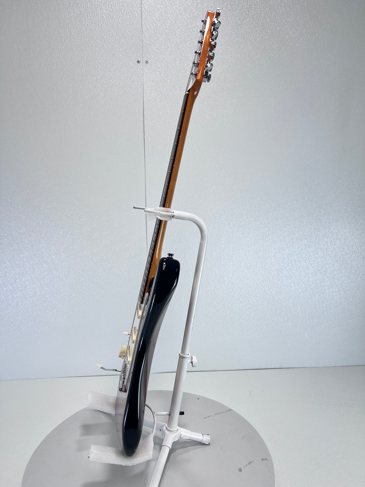 Used Squier Classic Vibe '60's Strat L.H
