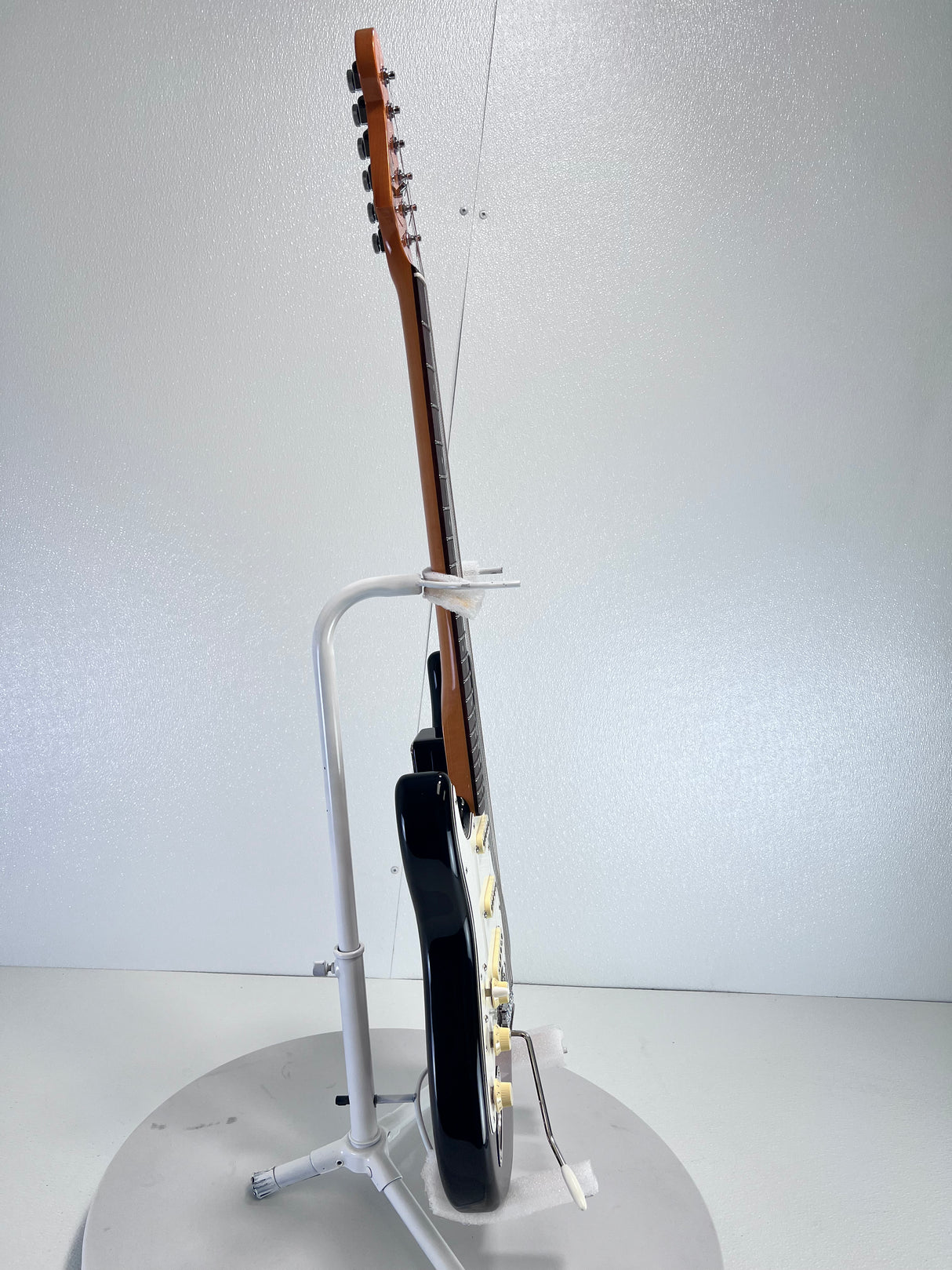 Used Squier Classic Vibe '60's Strat L.H