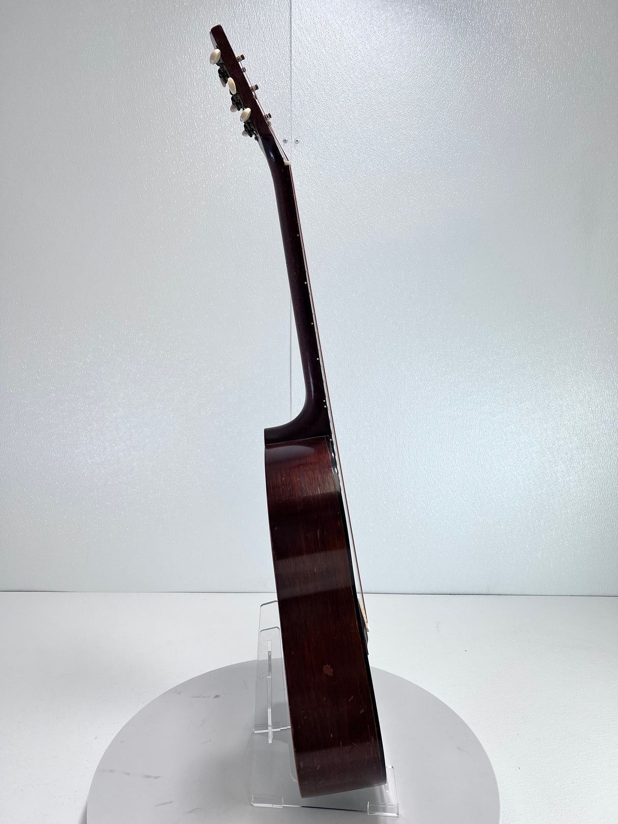 Used Gibson LG-O late 50's W/ Chipboard Case