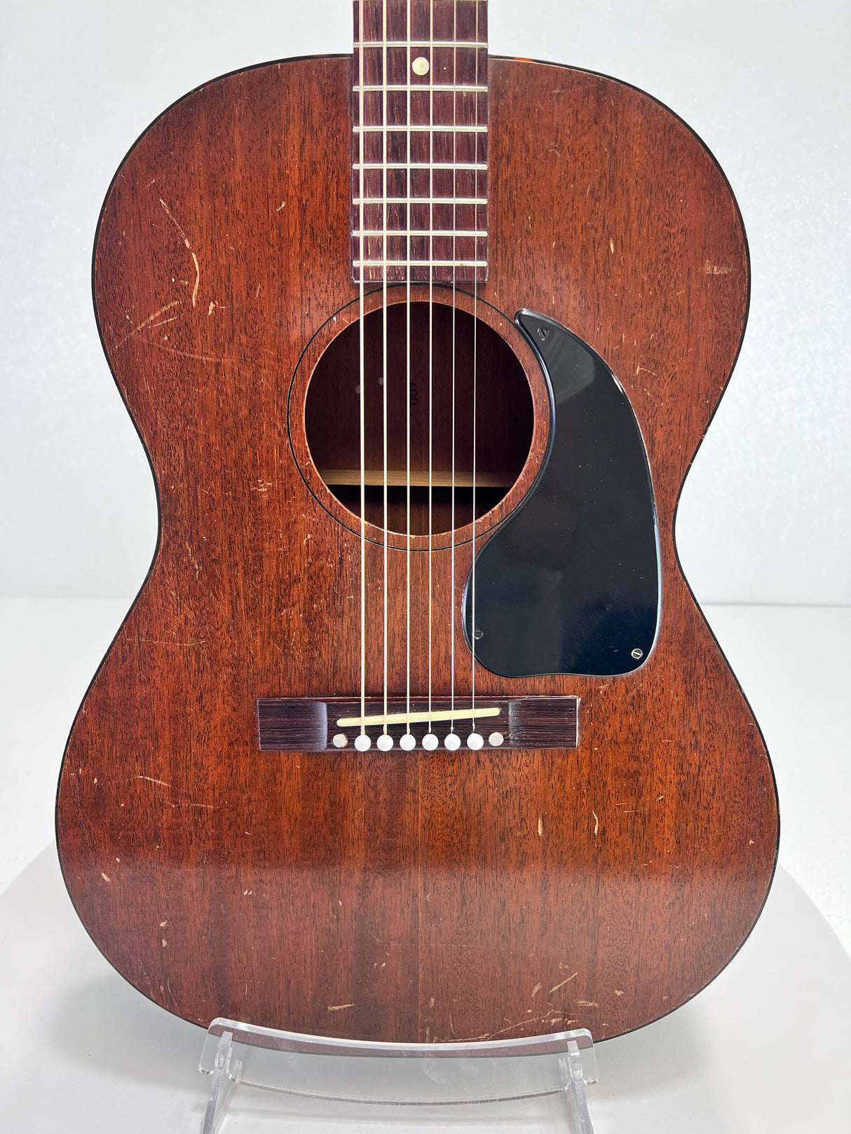 Used Gibson LG-O late 50's W/ Chipboard Case