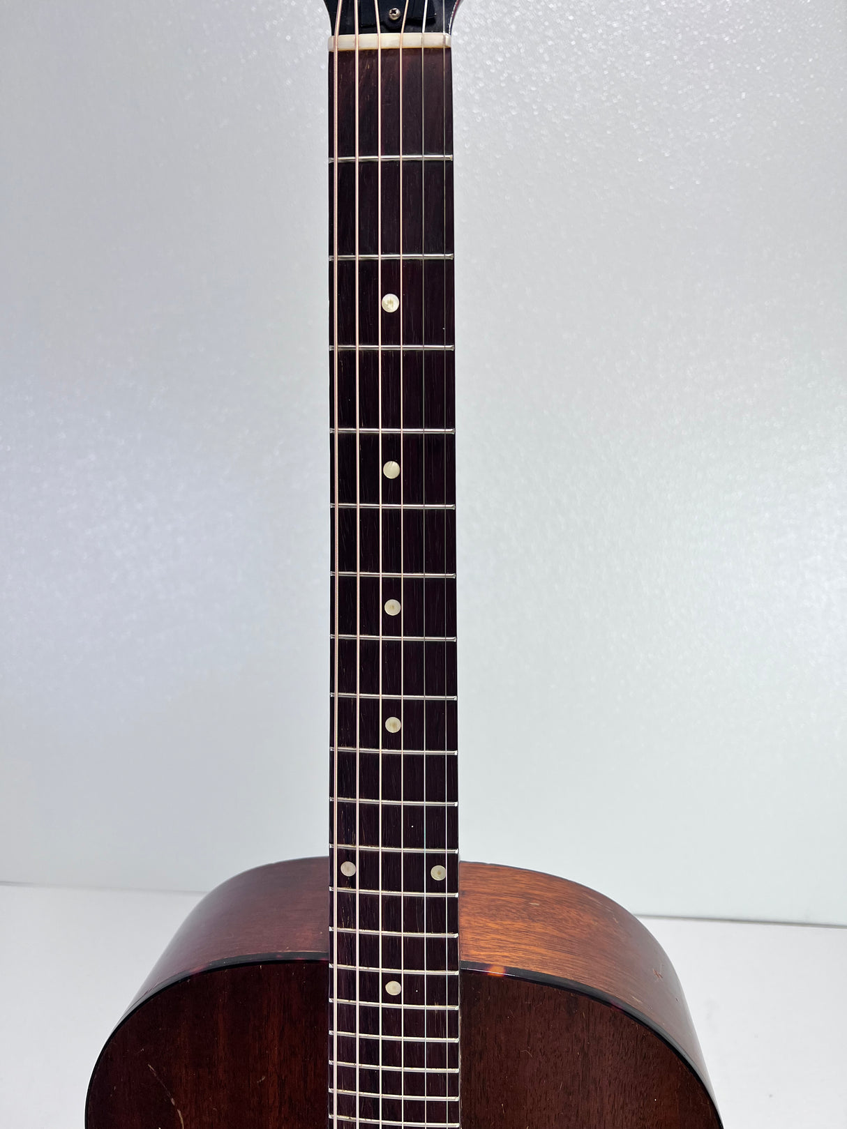 Used Gibson LG-O late 50's W/ Chipboard Case