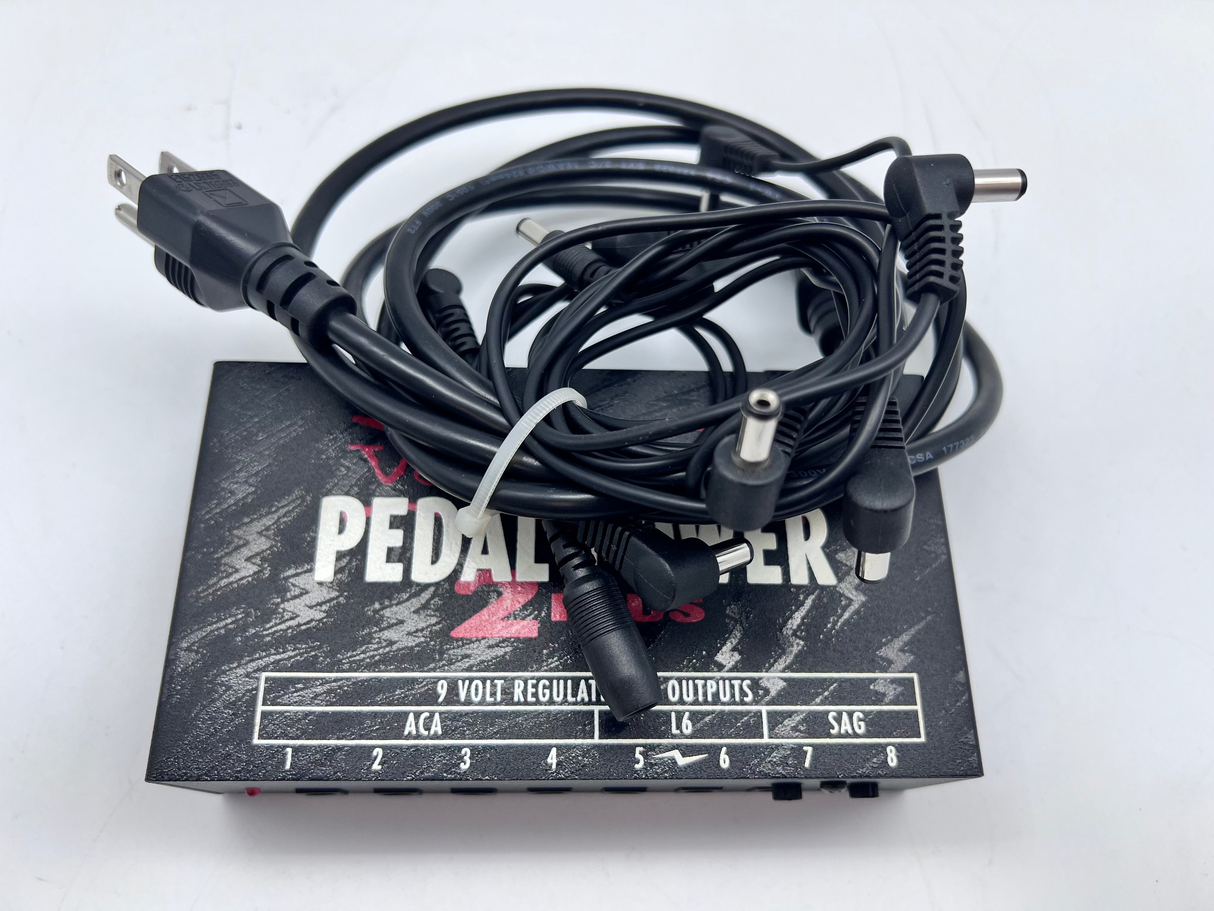Used Voodoo Lab Pedal Power 2 - w/ Power Supply