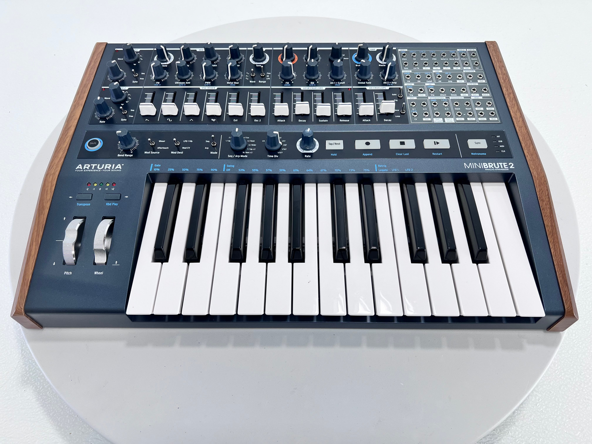 Used Arturia MiniBrute 2 Blk Noir  W/ Power