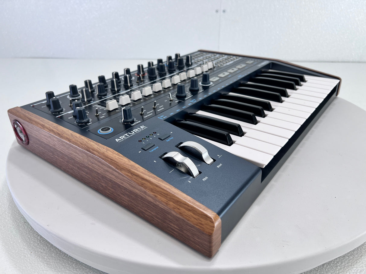 Used Arturia MiniBrute 2 Blk Noir  W/ Power
