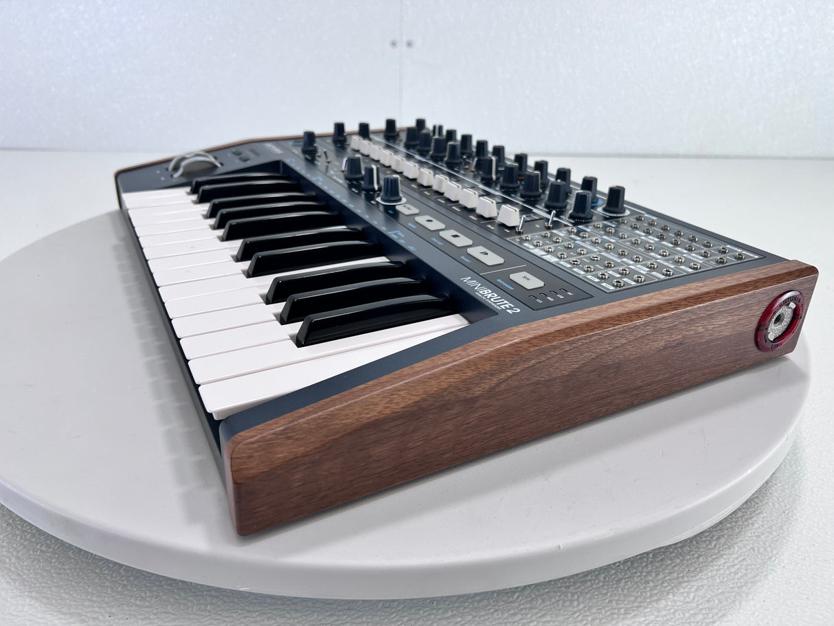 Used Arturia MiniBrute 2 Blk Noir  W/ Power