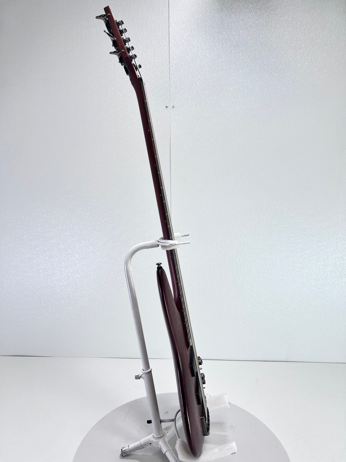 Used Ibanez SR506 Mahogany 6 String Bass