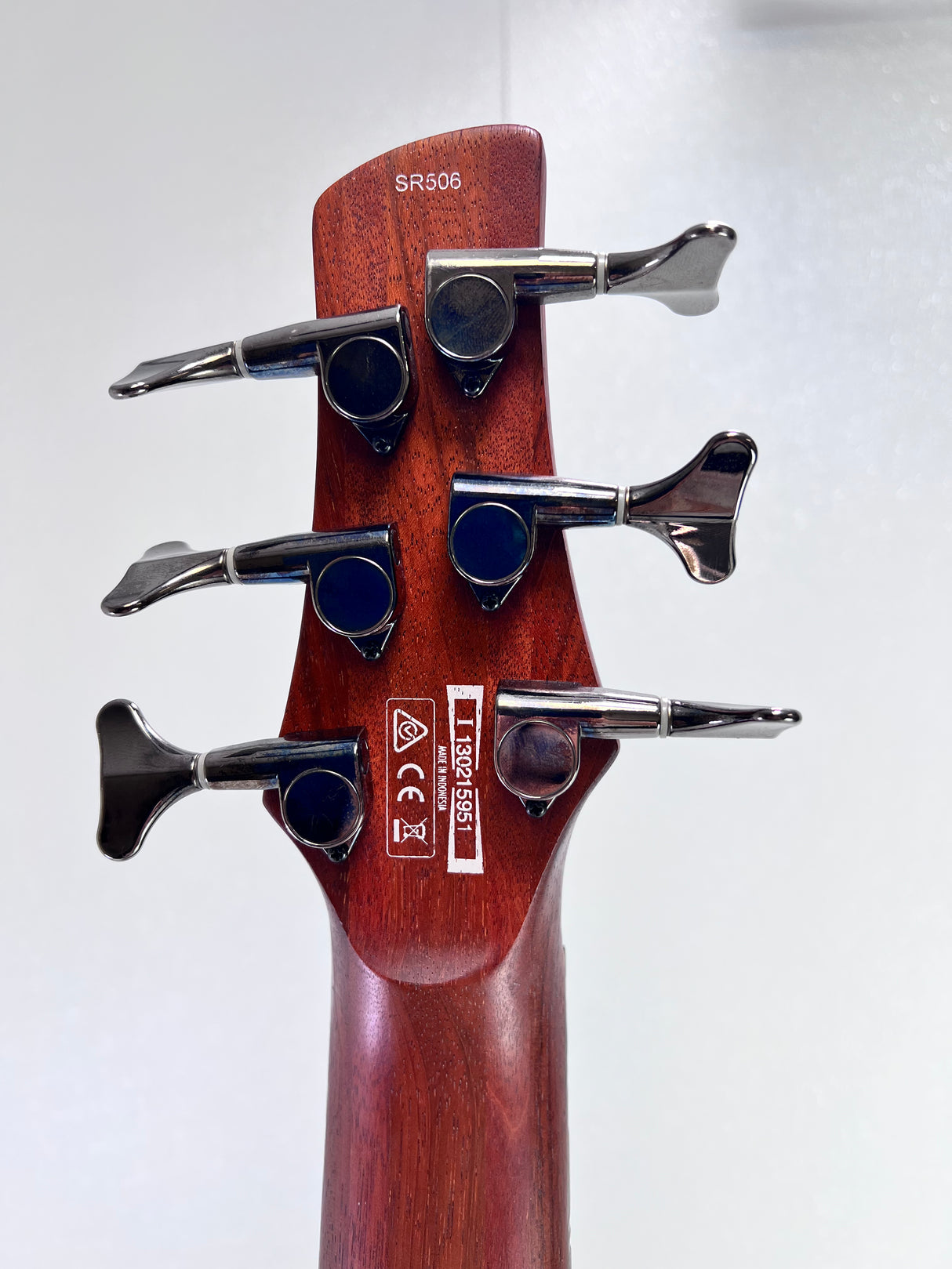 Used Ibanez SR506 Mahogany 6 String Bass