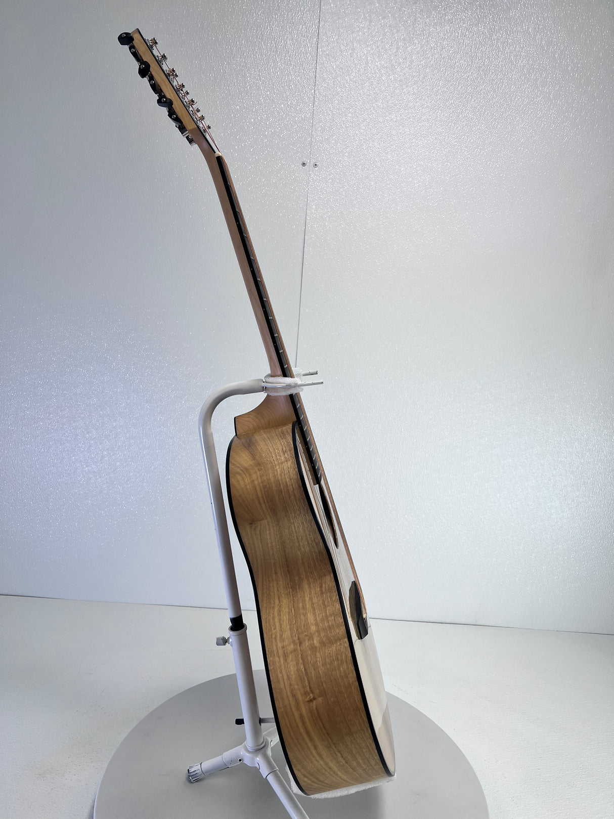Used Breedlove Oregon Concert 12 Myrtle W/Case