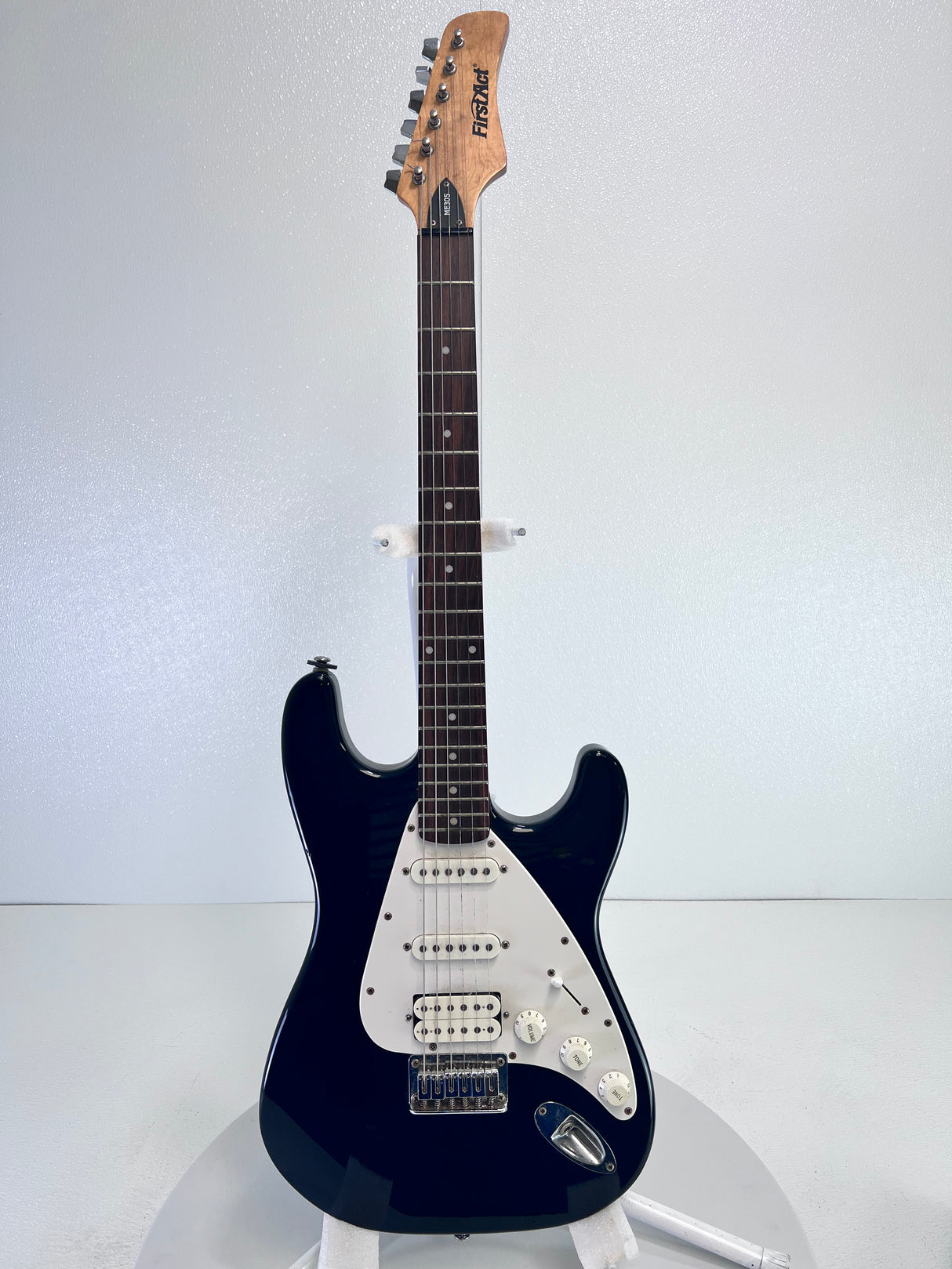 Used First Act ME305 Electric Guitar W/Gig Bag - Black