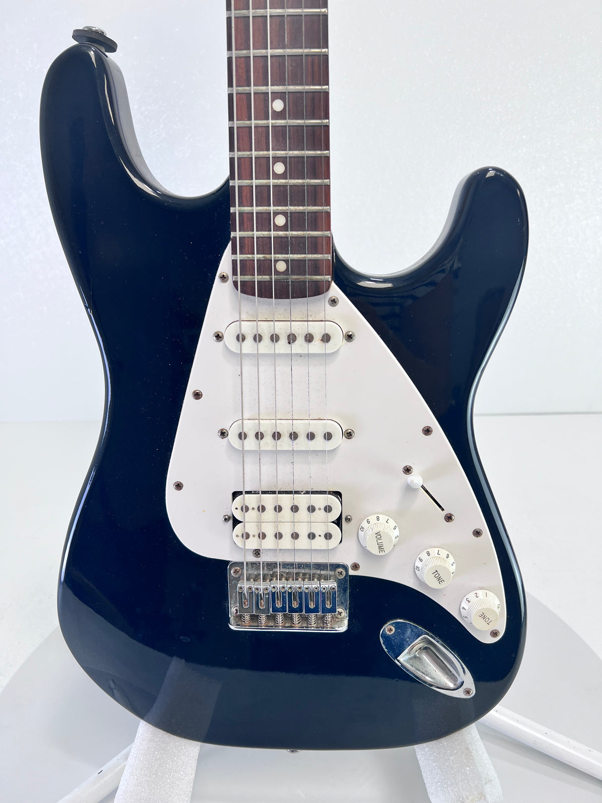 Used First Act ME305 Electric Guitar W/Gig Bag - Black