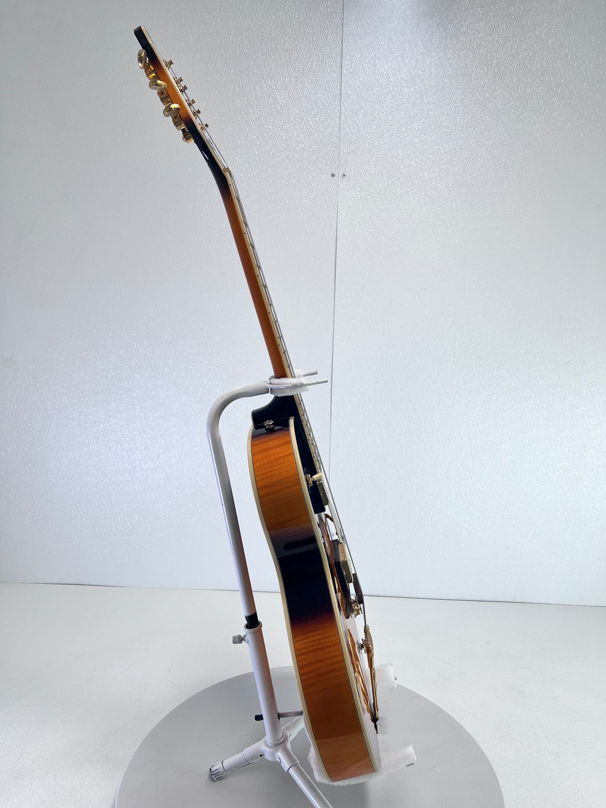 Used Epiphone Emperor ll Pro VS