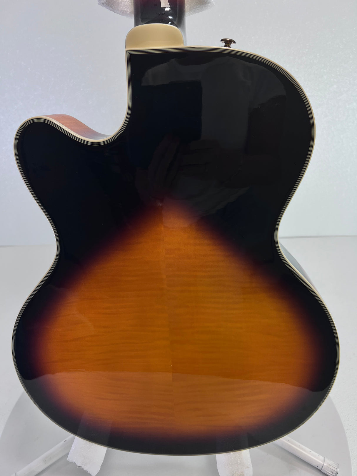 Used Epiphone Emperor ll Pro VS