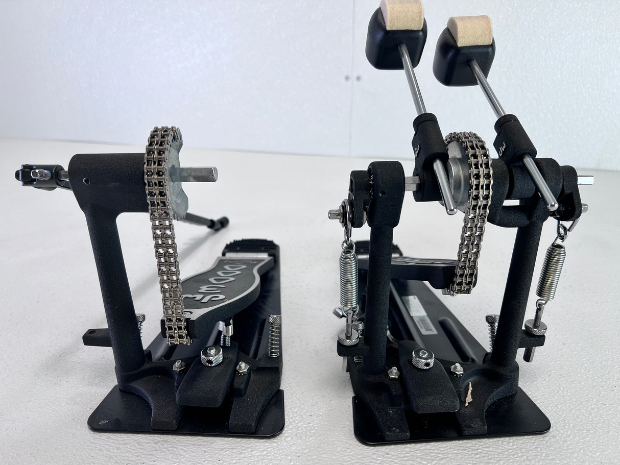 Used DW 3000 Series Double Bass Pedal