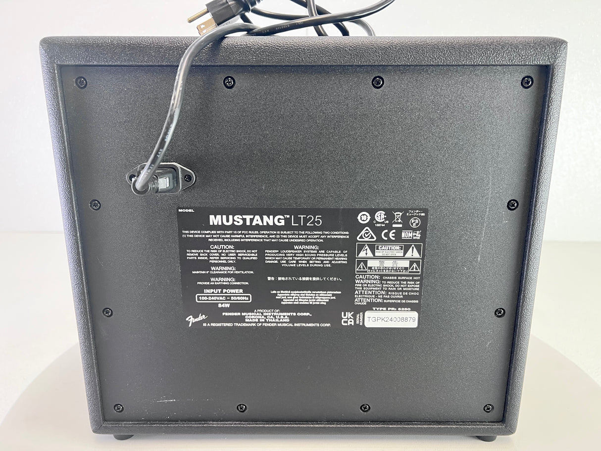 Used Fender Mustang LT25 Amplifier