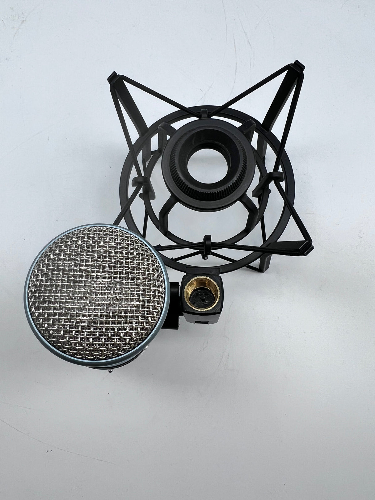Used AKG Perception 420 Microphone W/Case