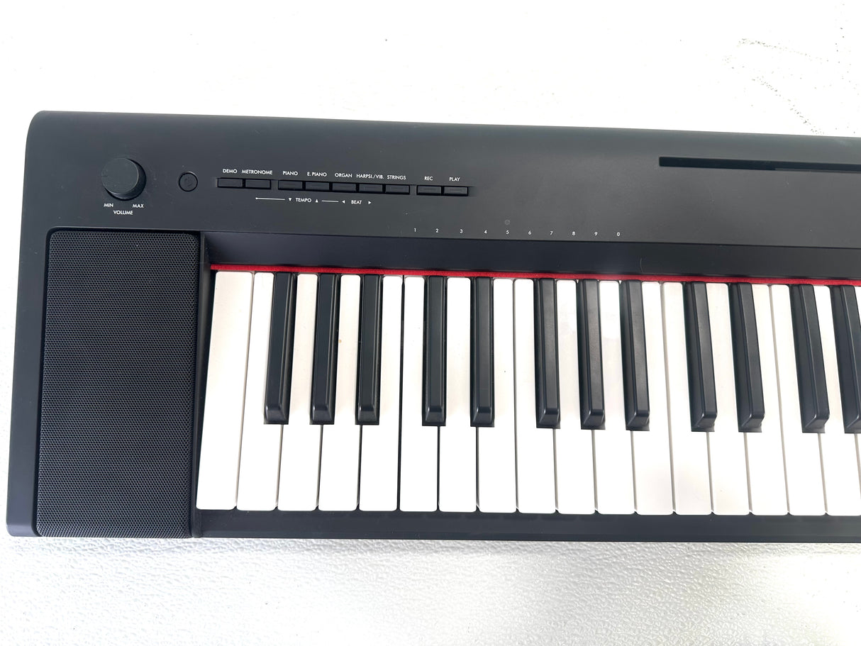 Used Yamaha Piaggero NP35  76 Key - Keyboard - Black