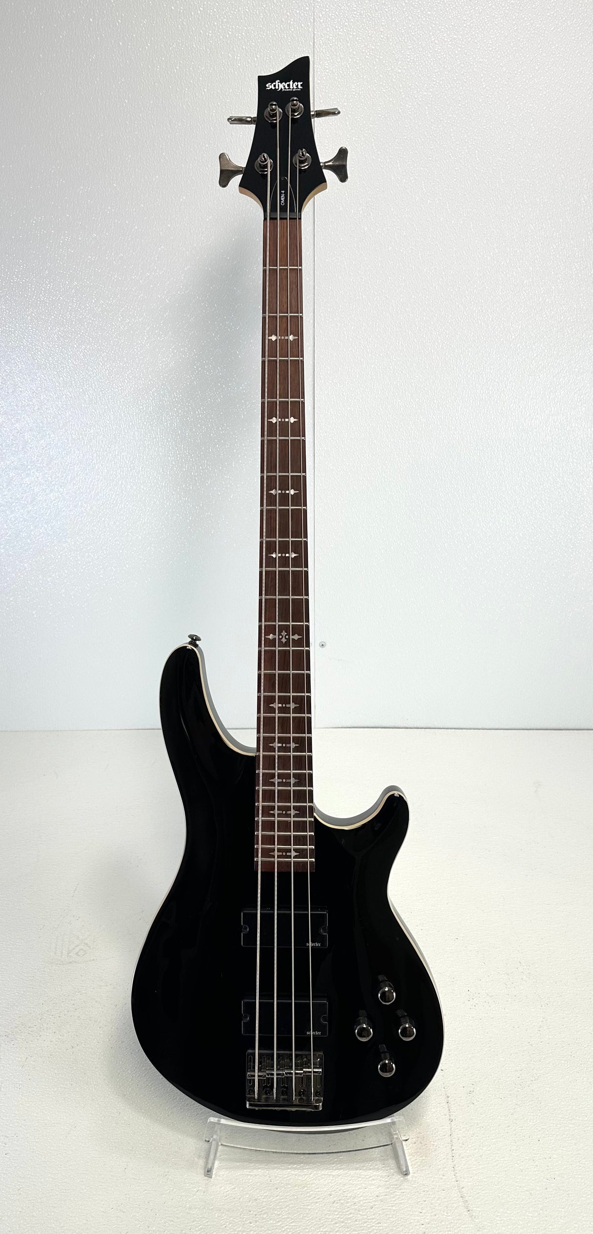 Used Schecter Omen 4 Bass W/Active Pickups - Black