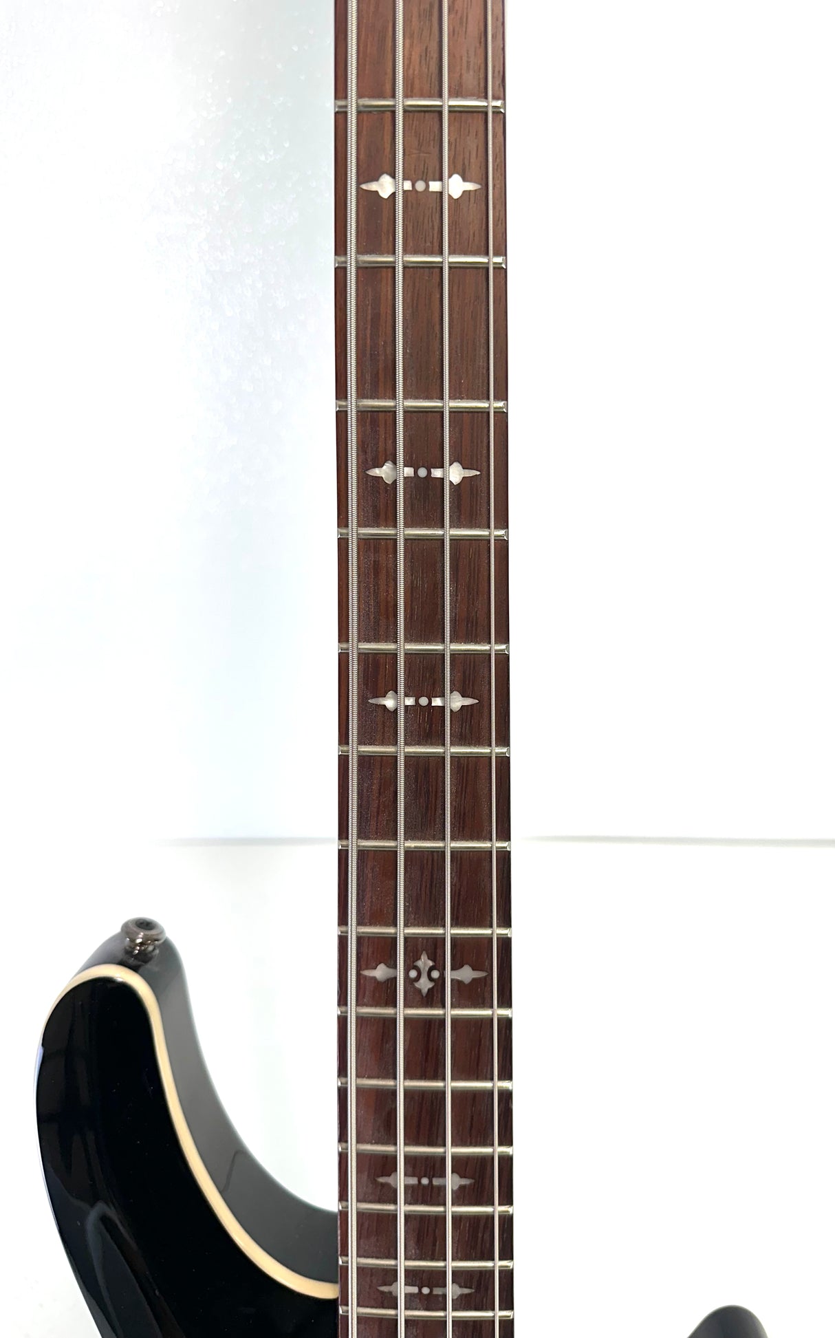 Used Schecter Omen 4 Bass W/Active Pickups - Black