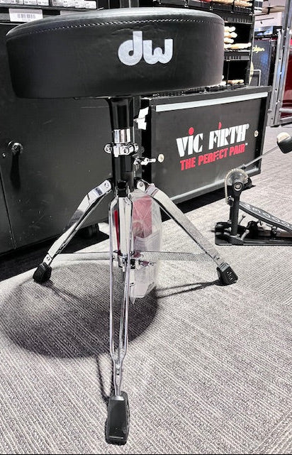 DW 3000 Pedal & Throne Accessory Package