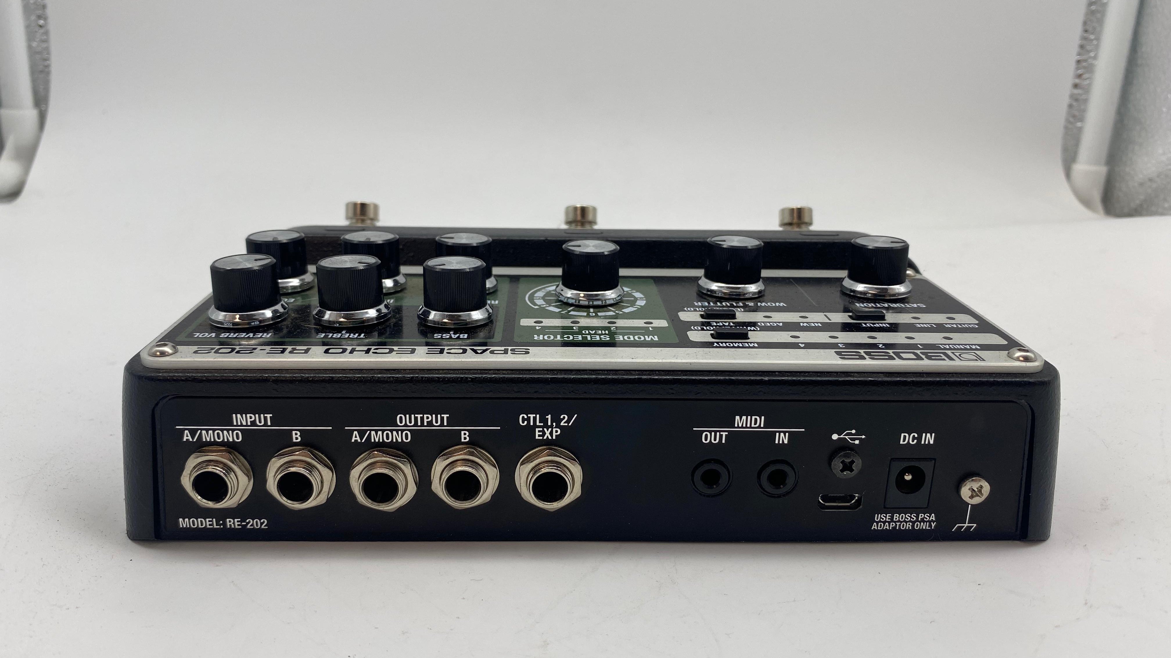 Used Boss RE-202 Space Echo – Skip's Music