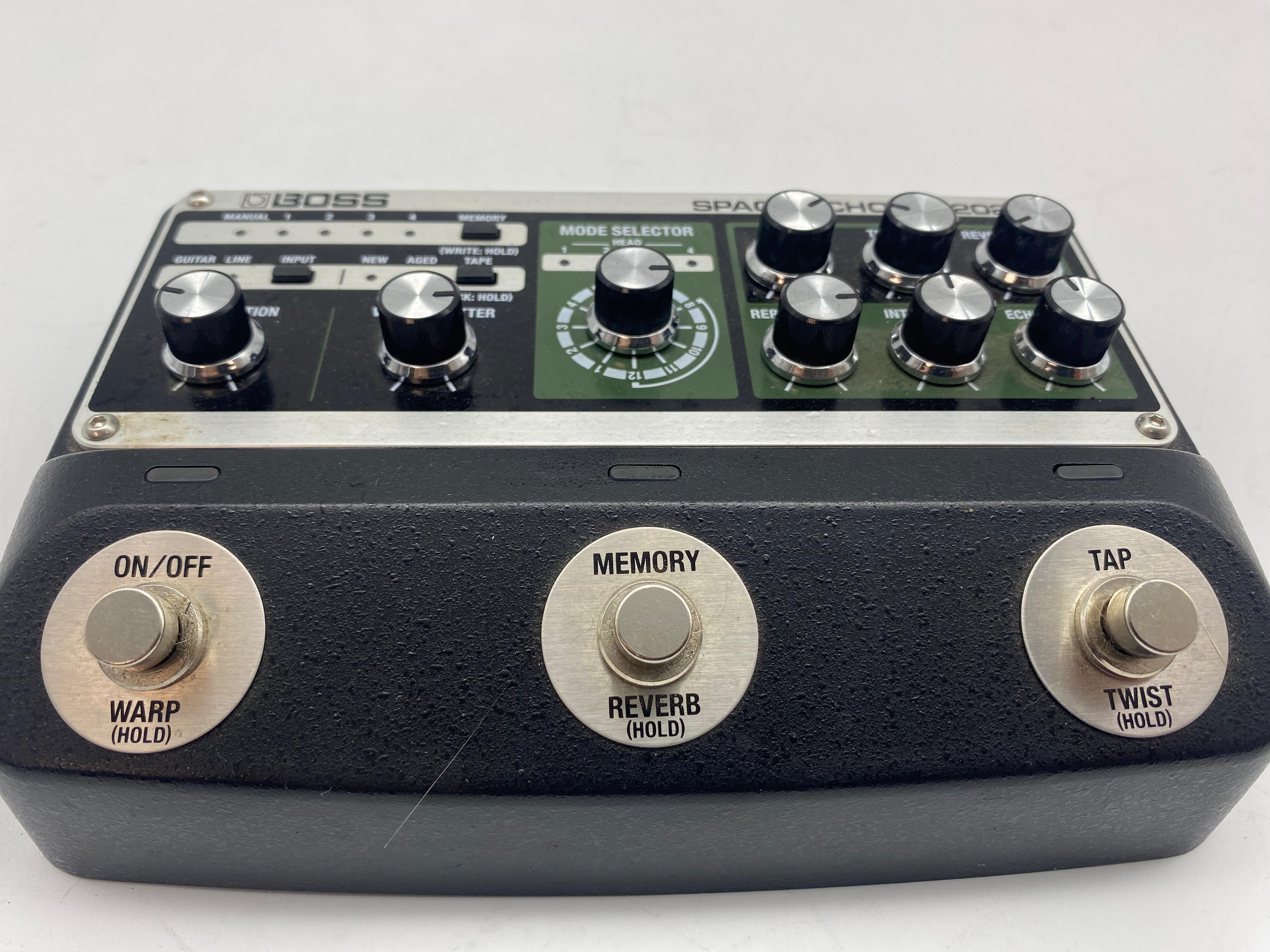 Used Boss RE-202 Space Echo – Skip's Music