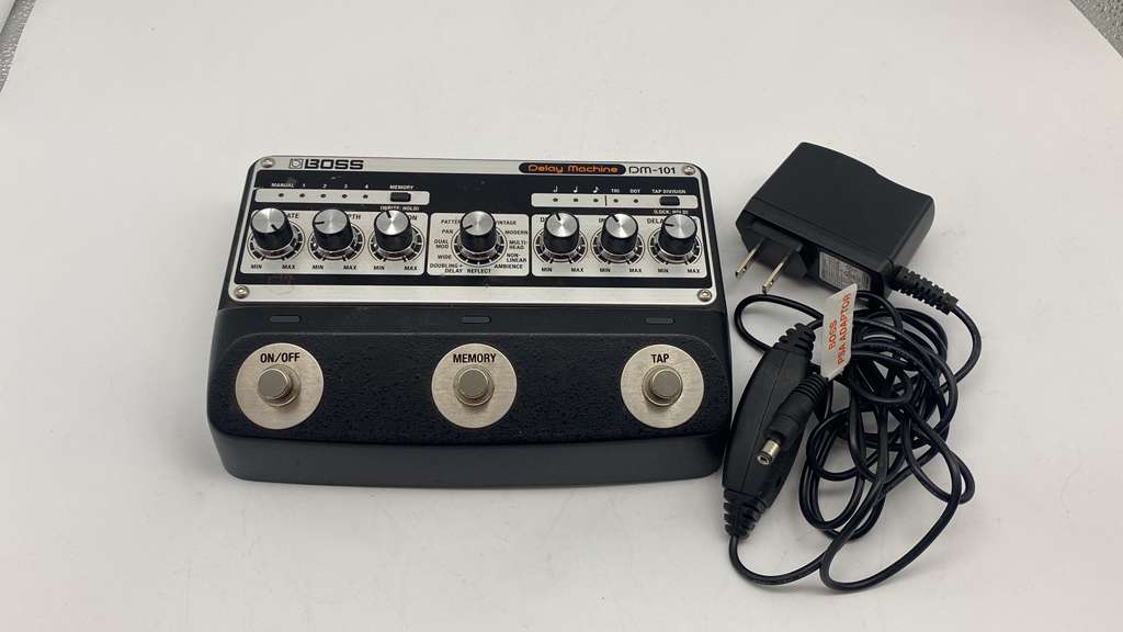 Used Boss DM-101 Delay Machine