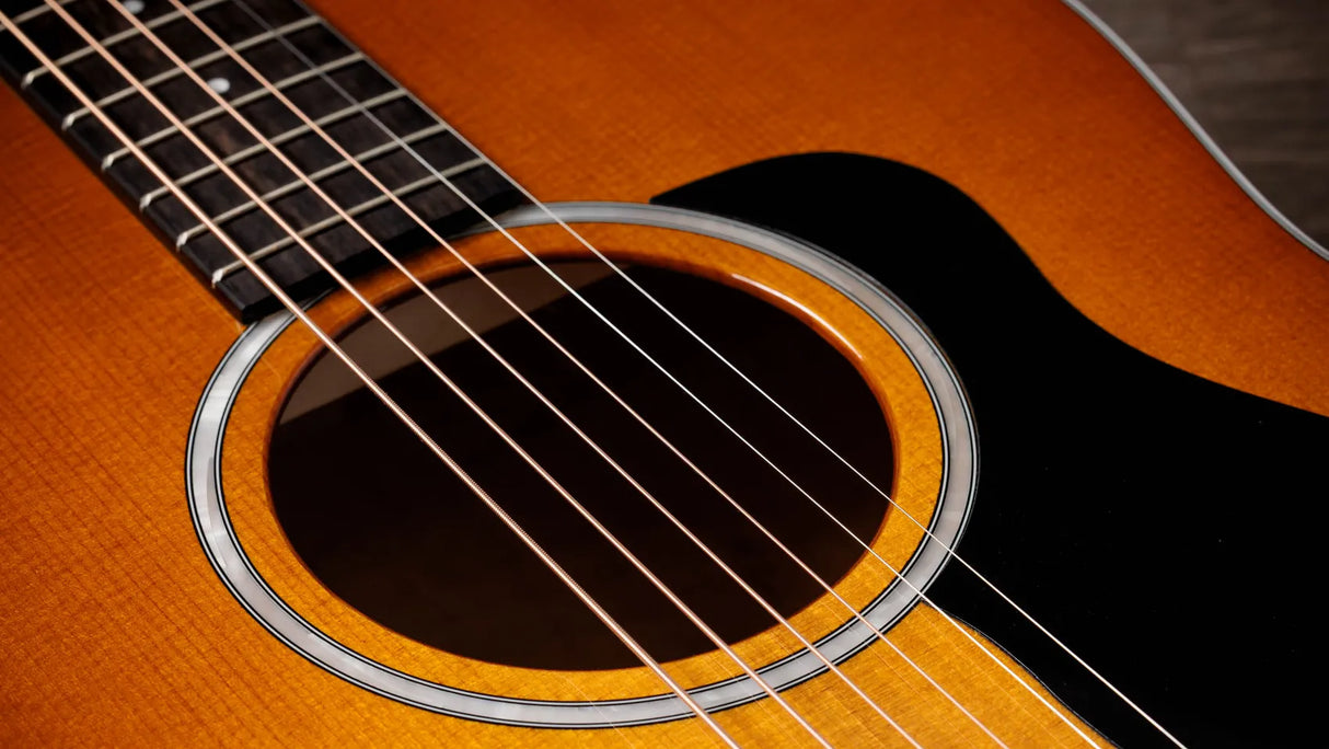 Taylor 217e Plus Special Edition Honeyburst