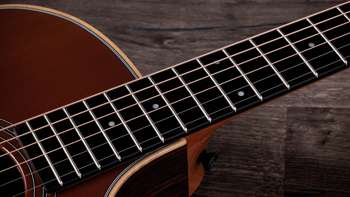 Taylor 414ce Studio SE Honeyburst w/ case