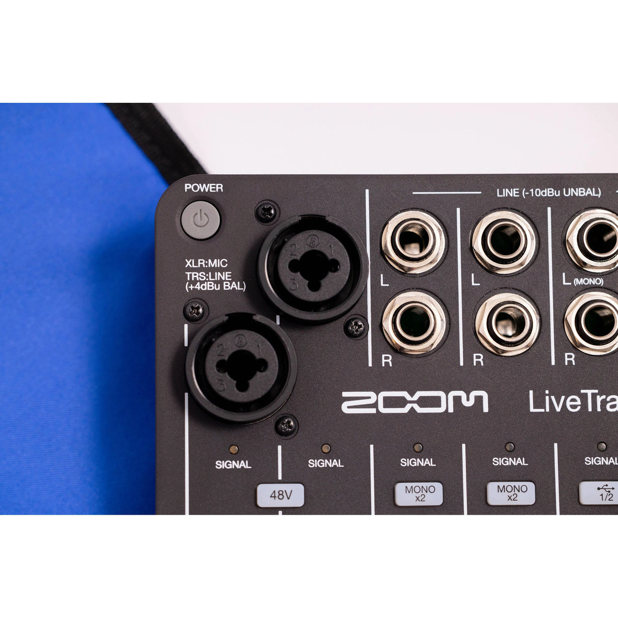 Zoom LiveTrak L-6 digital mixer/recorder