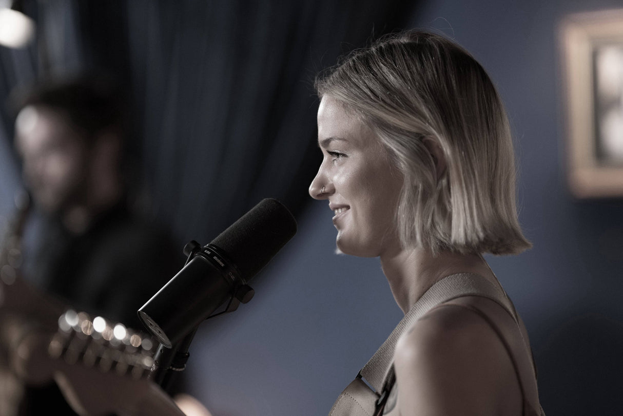 Shure SM7B Cardioid Dynamic Vocal Microphone