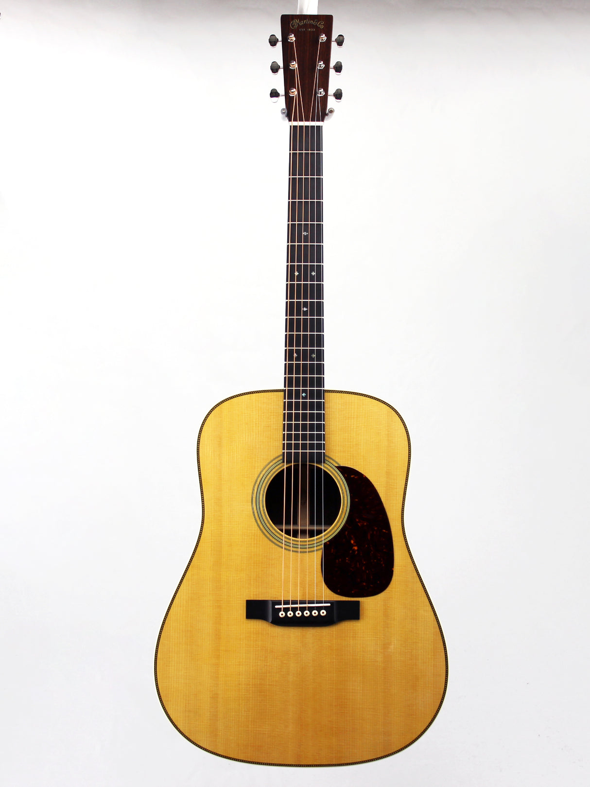 Martin HD-28 Standard Series Acoustic, Natural Sitka Spruce